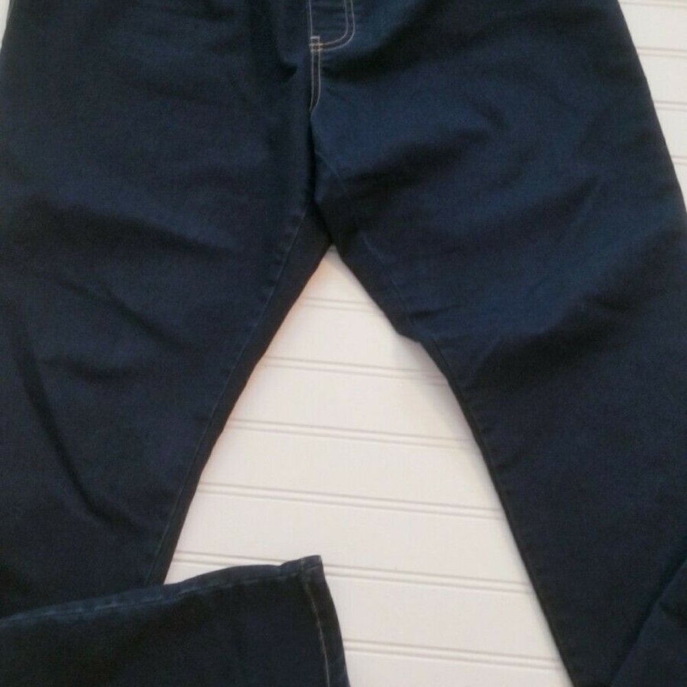Liz Lange Maternity Jeans - Picture 3 of 4